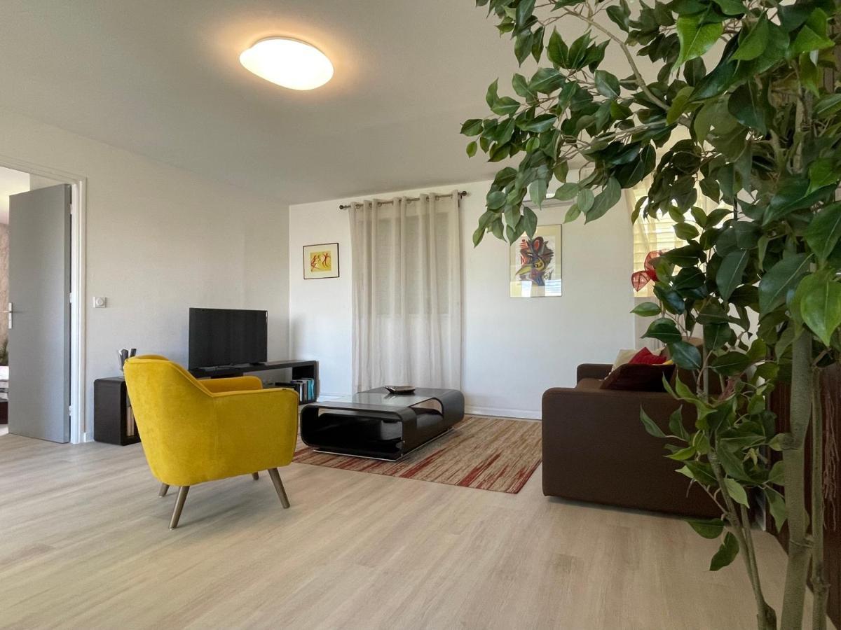 Ferienwohnung Jarry Entre Chien Et Loup Baie-Mahault Exterior foto
