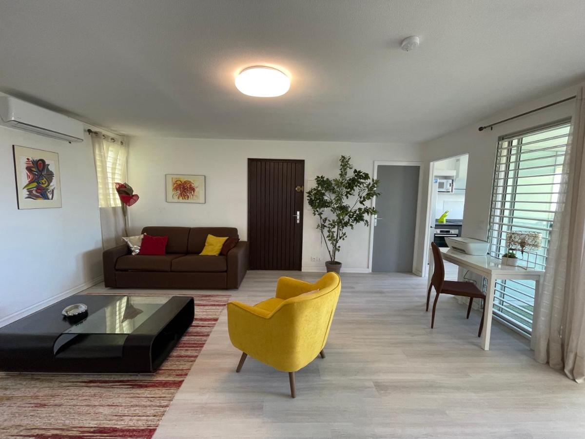 Ferienwohnung Jarry Entre Chien Et Loup Baie-Mahault Exterior foto