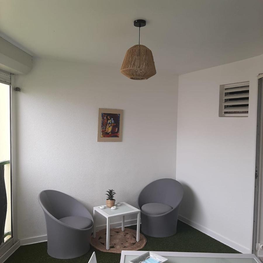 Ferienwohnung Jarry Entre Chien Et Loup Baie-Mahault Exterior foto
